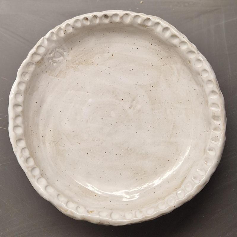 "Lavafat". Keramik. År 2024. Diameter 30 cm. Foto : Kajsa Lassander