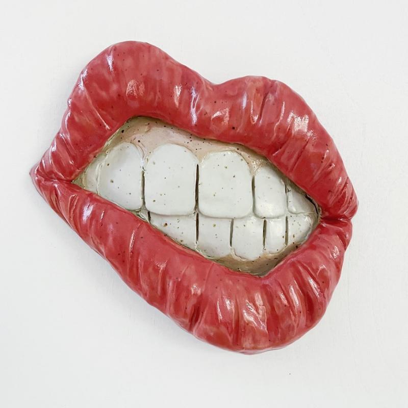 Seinäkeramiikkaa: Happy Lips, Whaaat? 