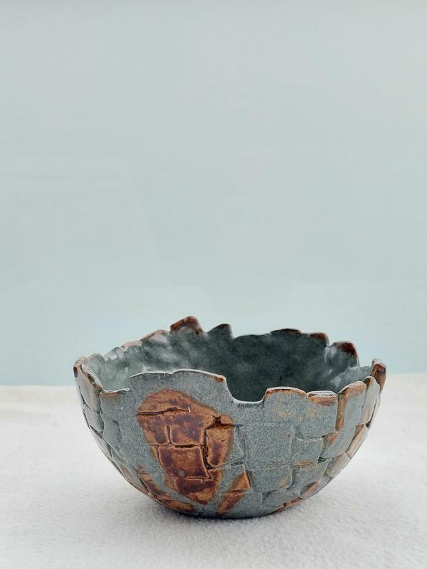 Ceramic Bowl with the Pinch crackle technique, 2023