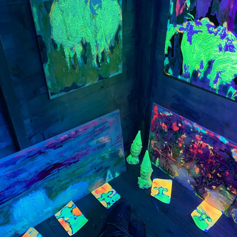 Moordis -installation at Konstrundan 2024 sound, light and mixedmedia