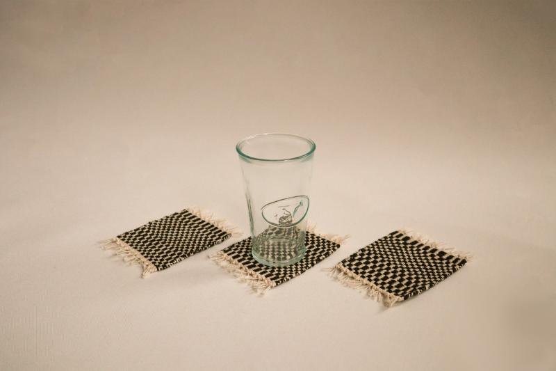 Chequered coasters, weaving, cotton, 10x10 cm