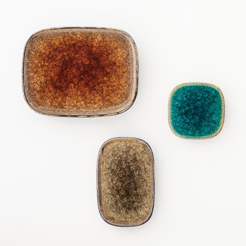 Arni Aromaa, Taikalammet Trio XXXIII, 2025, Keramiikka ja kierrätyslasi