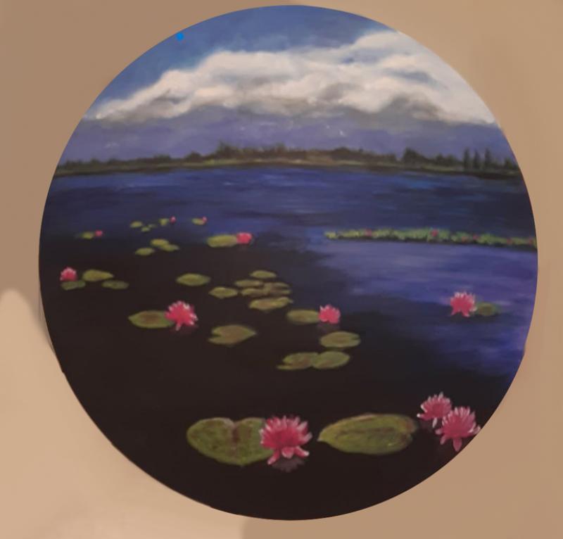 Kirsi Holsti, Lumme, akryylimaalaus muoville,halkaisija 60 cm., valm.vuosi 2025 