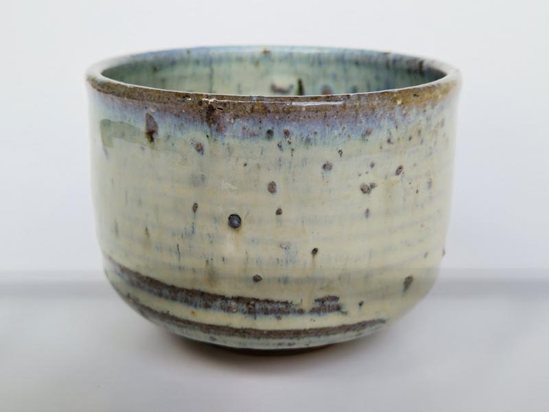 Skål, ask-glasyr med granit och rödlera