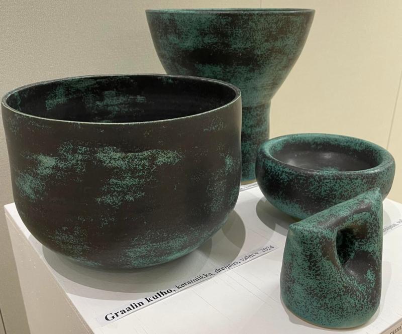 Graalin setti (malja, kulho, painauma, läpi), keramiikka, dreijaus  2025