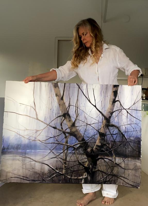 Anette Gustafsson i ateljen, akvarell 75x105 cm, 2025 