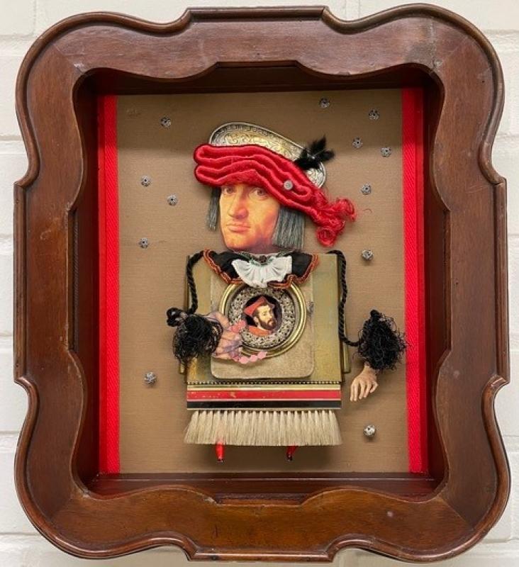 Mari Vallemaa, Joutavuuksien jumala, kollaasi, 42cm x 38cm x 7,5cm, 2025