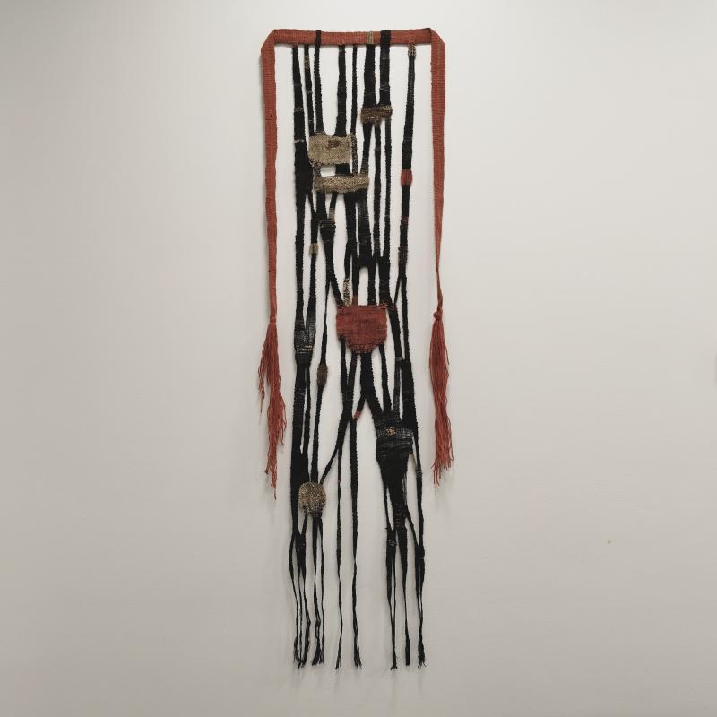 Kerttu Ahlholm, Äidille, kuvakudos pellava ja villalangoista, 180 cm x 60 cm, 2026