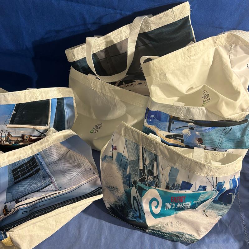 Beyond Recycled Bags - Jolle Blässar 