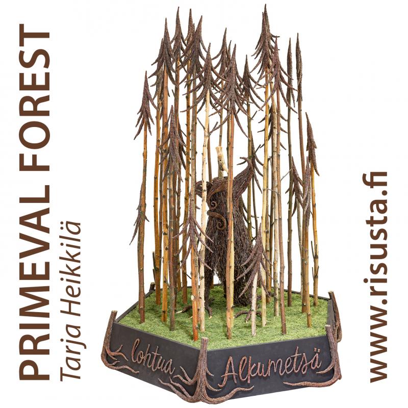 Alkumetsä-teos Käsityömuseon kutsunäyttelystä. Teos (ilman lintua, tilalle risupesä) tulee osaksi Pernajan näyttelyä.