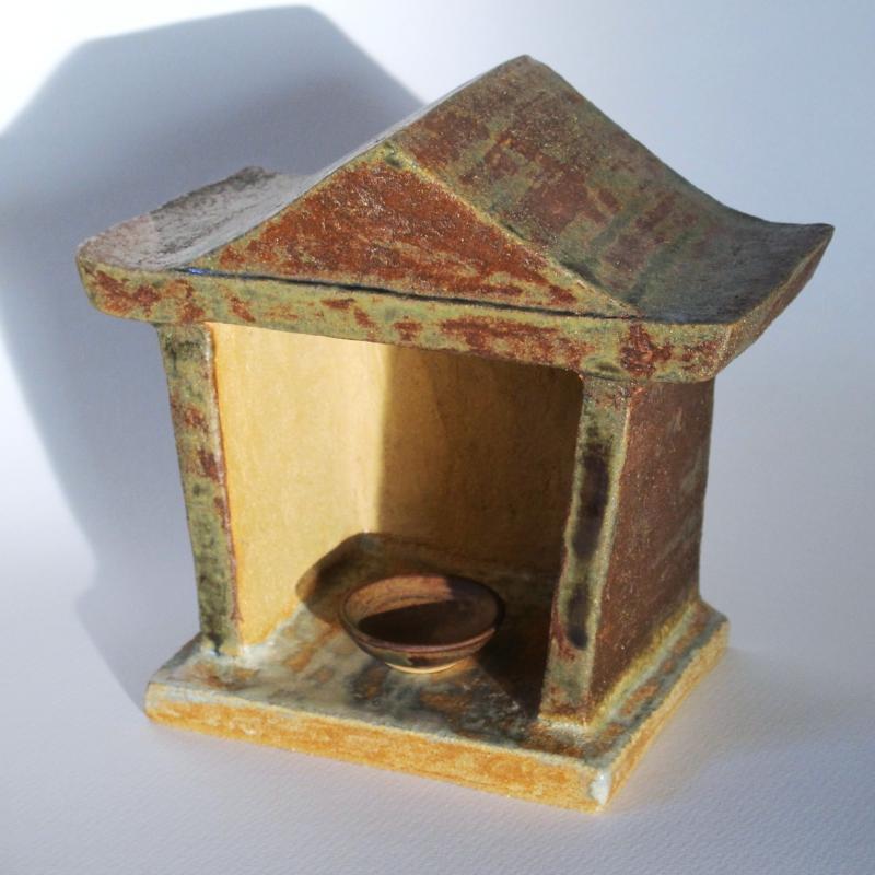 Hemaltare, handbyggt, stengods, 20 x 20 cm, 2025