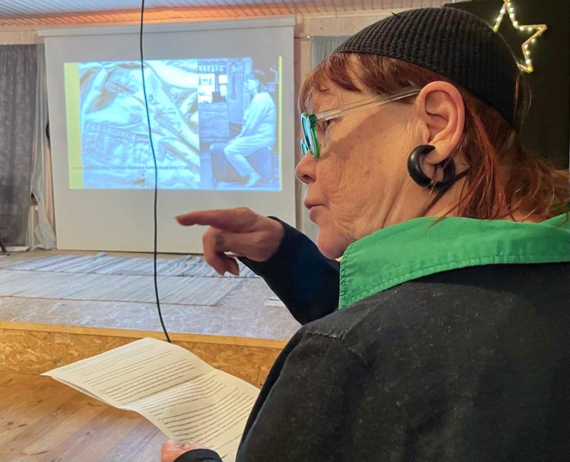 Sirpa Heikkinen Elämäni esitys -performanssi Performanssilupi Oulu Mallassauna joulukuu 2025