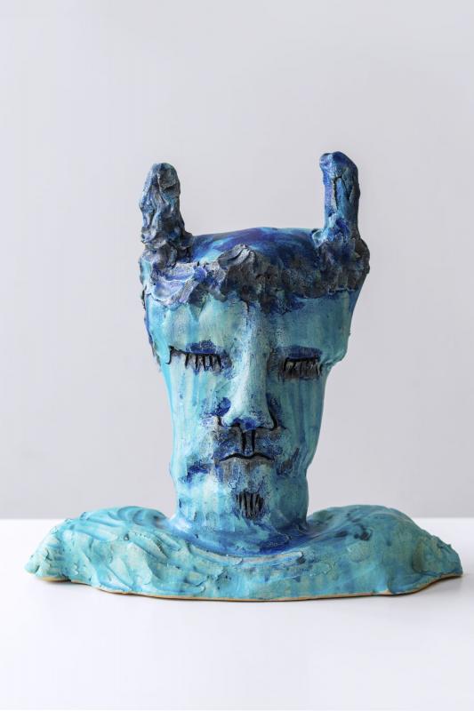 Vetehinen, keramikskulptur 30x43x24cm