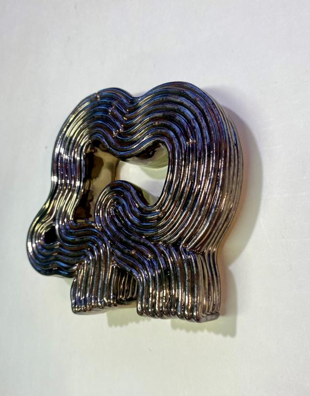 Milla Vainio,Kutri I, lasitettu keramiikka,12cm x11,5cm x2,5cm,2025