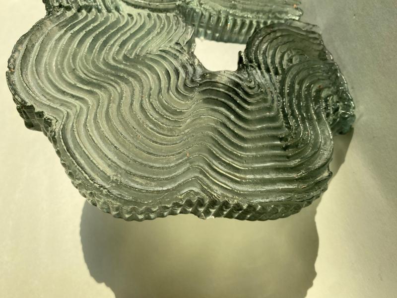 Milla Vainio,Archetype II,lasi_uunivalu,29cm x22cm x3,5cm,2022