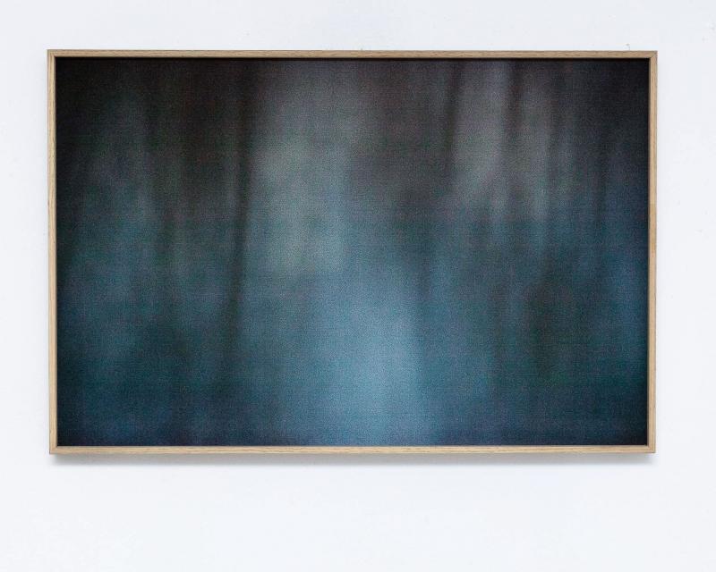 Maria Kärkkäinen | Hämärän huoneen ihme (camera obscura)
2020 | pigmenttivedos Hahnemühle Fine Art Agave, Dibond, kehystetty | 35 cm x 53 cm tai 70 cm x 105 cm | editio 5 + 1 AP ja 2 + 1 AP