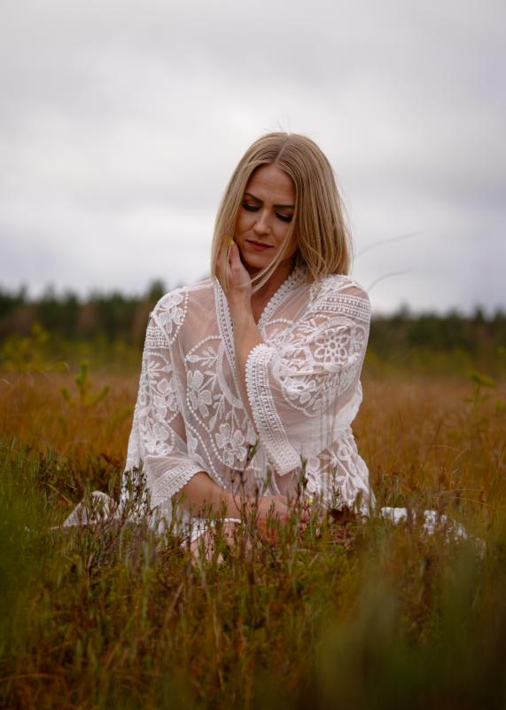 Lina Ede, "Child of nature" - Foto, tryck 50x70 cm, 2024