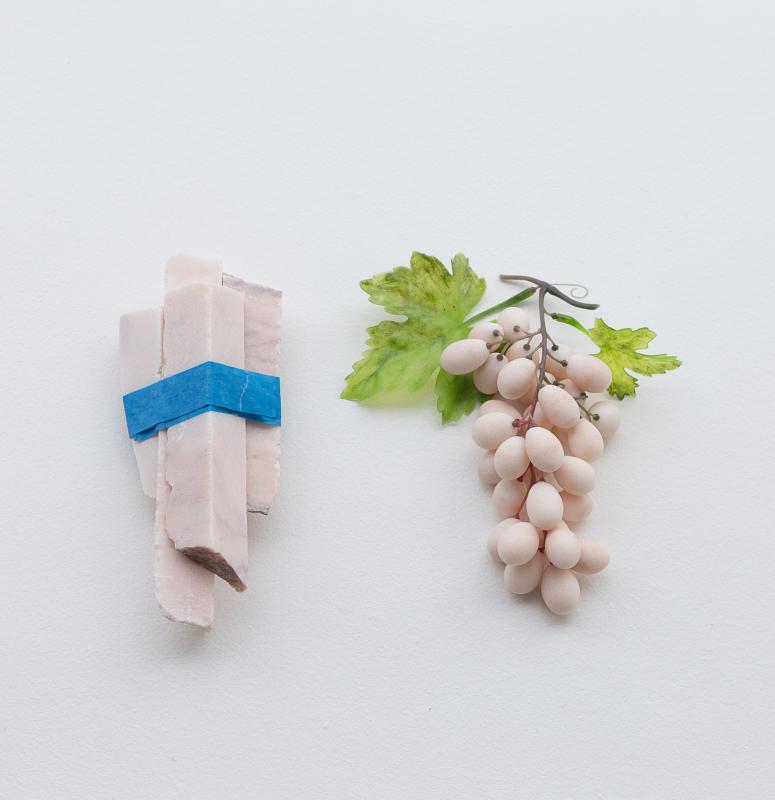 Grape Study
2024
objektit
marmori, muovi, teippi