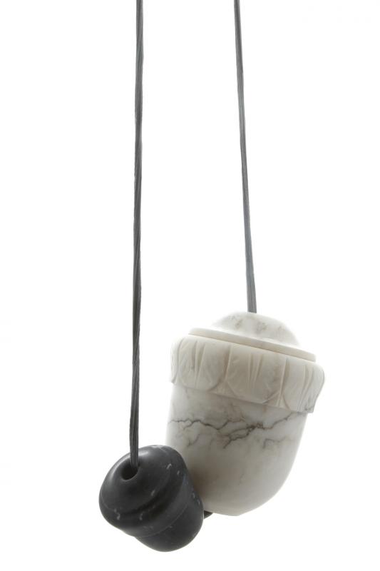 About Ornament XXVIII
2023
kaulakoru
marmori, lanka