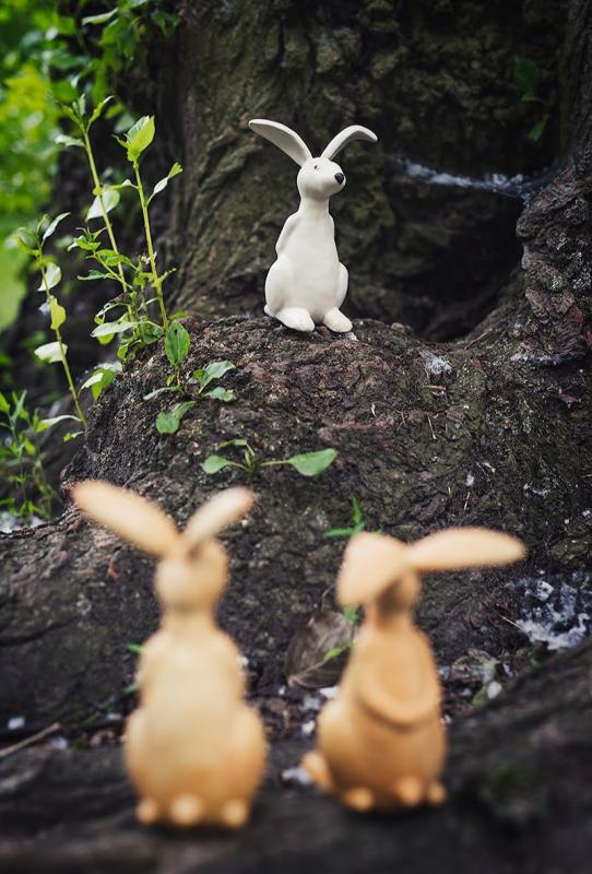 Keraamiset pikkujänikset, valettu kivitavara 