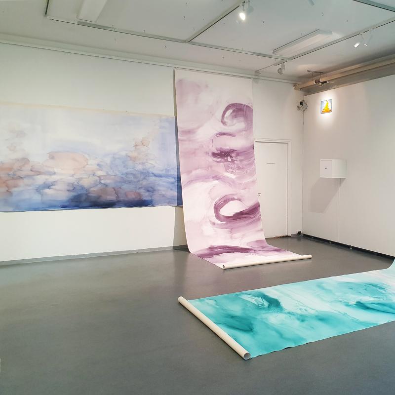 Anu Haapanen,  We All Breathe, 2025, maalausinstallaatio