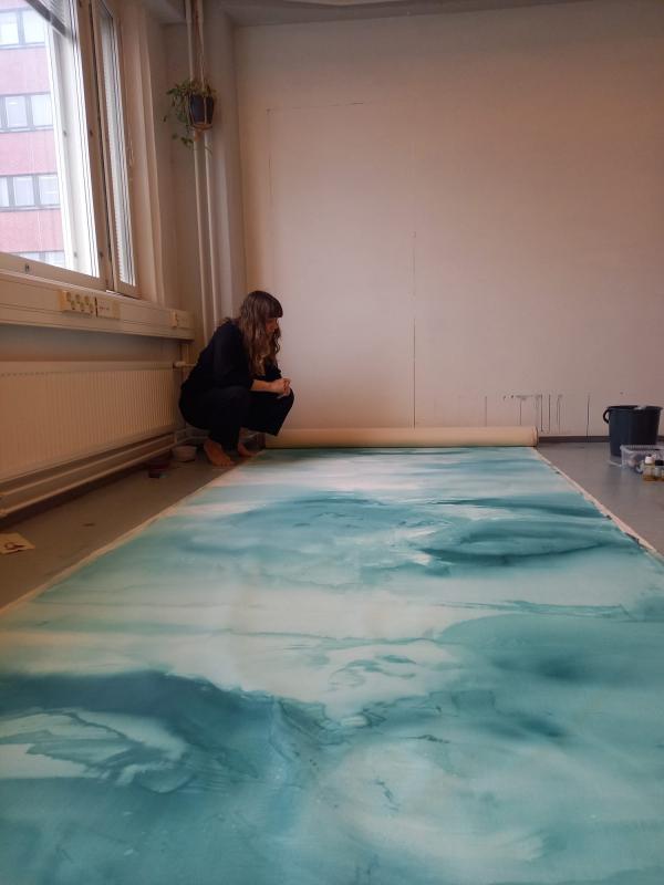 Anu Haapanen, We All Breathe, 2025, yksityiskohta maalausinstallaatiosta