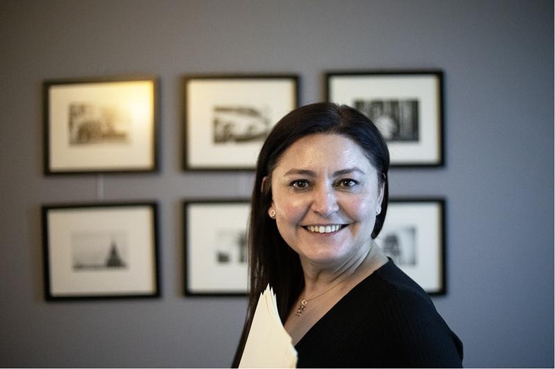 Hülya Tokur på studion, självporträtt