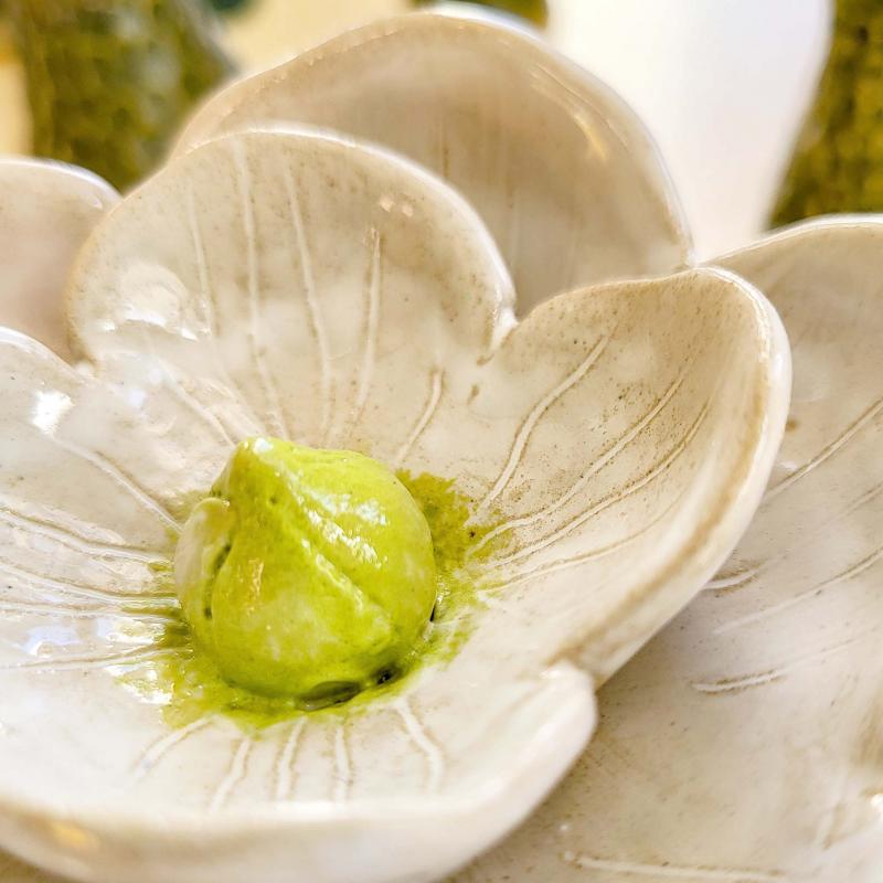 Kaunotar, Ikukukat, keramiikka