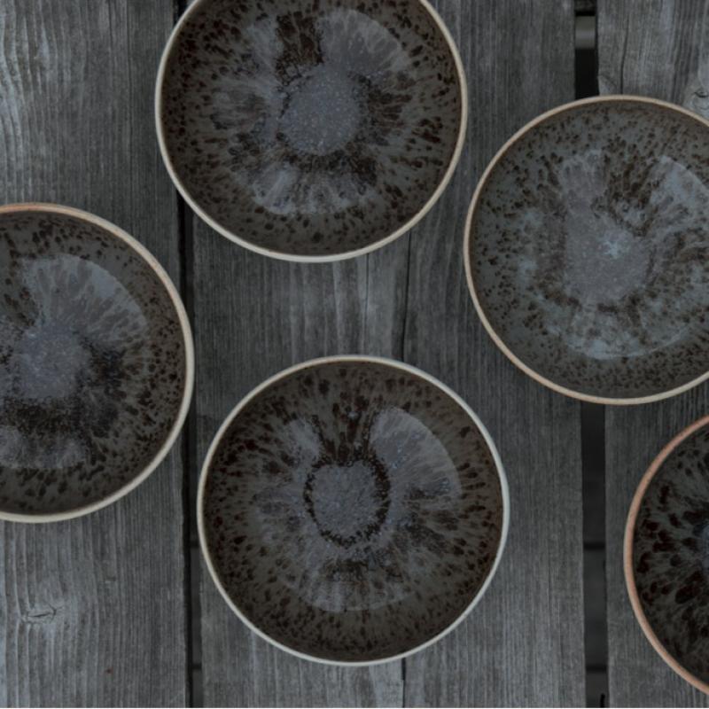 Vedbrända skålar, halvporslin med askglasyr