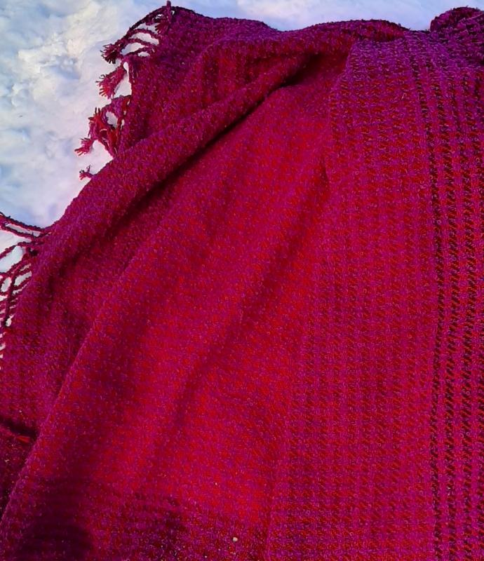 Matkahuopa "Rubiini"; villa, 118 x 195 cm