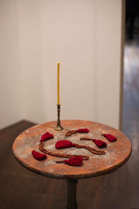 Malittu (šeiččemeštä šeiččemeh)
koruteos
villalanka, pihlajanmarjat
2024
Reeta Suvanto